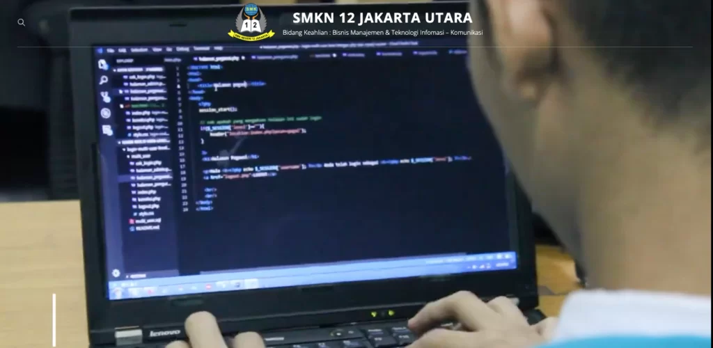 contoh website sekolah
